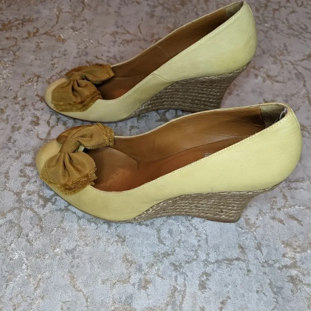 Lanvin yellow leather wedge with mustard b…